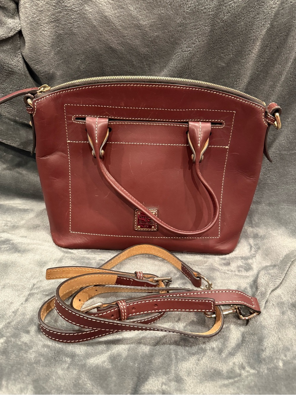Dooney and Bourke purse GUC